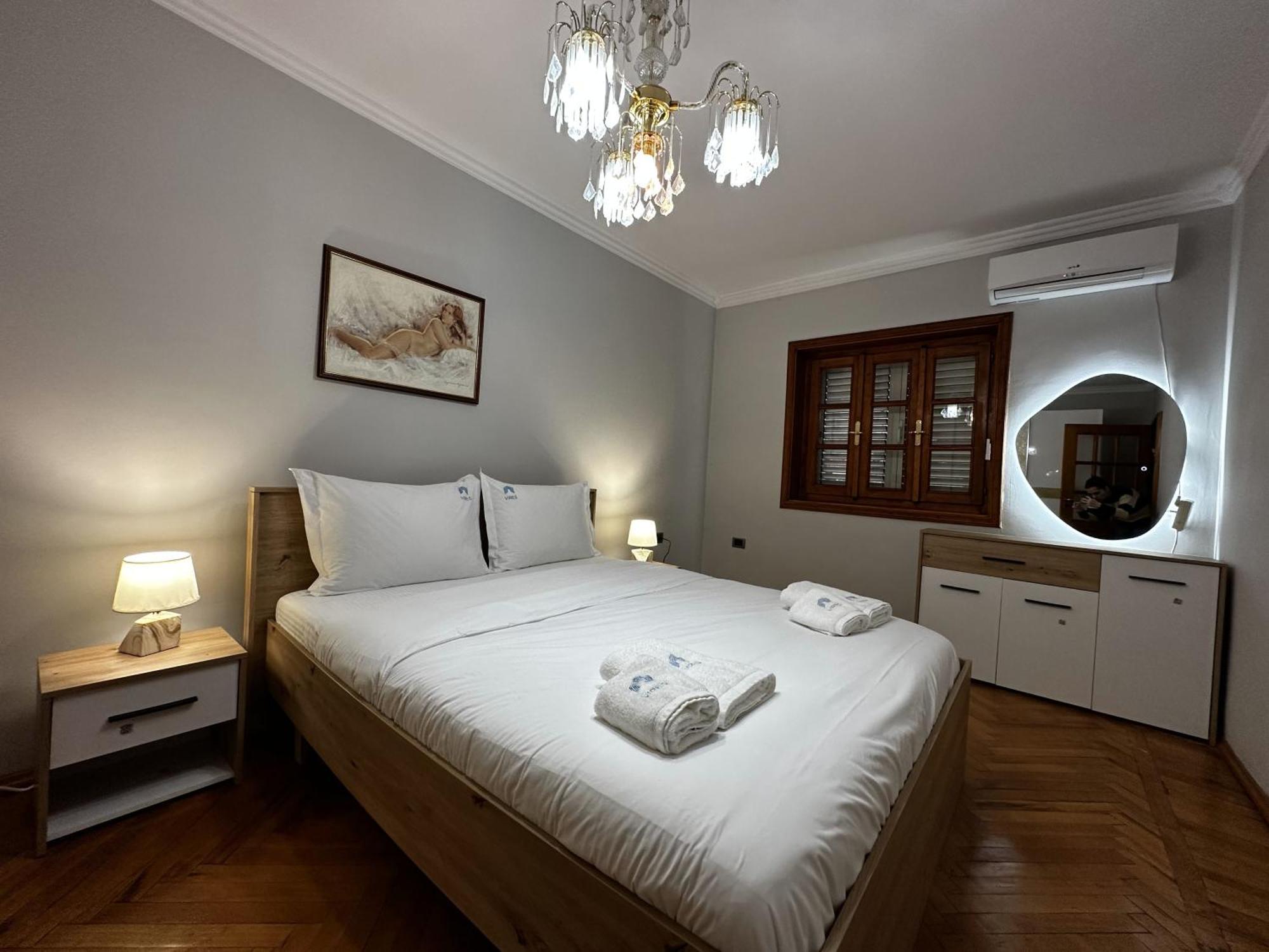 Tirana Treasure: Chic 2Br-Apartment 8Min To Skanderbeg Place Luaran gambar